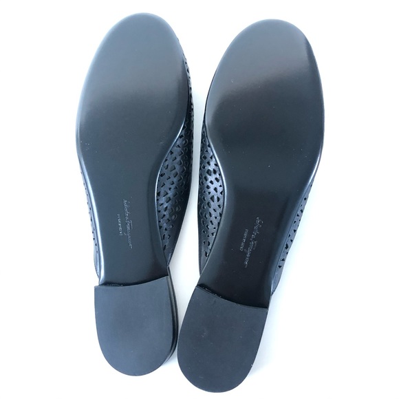 SALVATORE FERRAGAMO Emile LC Nero Laser Cut Leather Flats Mules Sz 8 1/2 B NWB - Picture 10 of 14